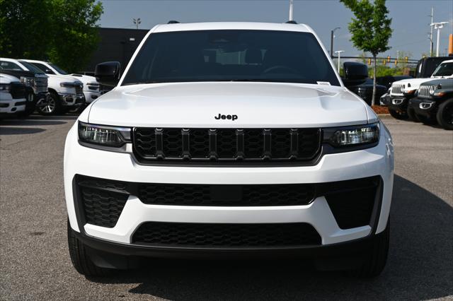 2026 Jeep Grand Cherokee Altitude 4x2