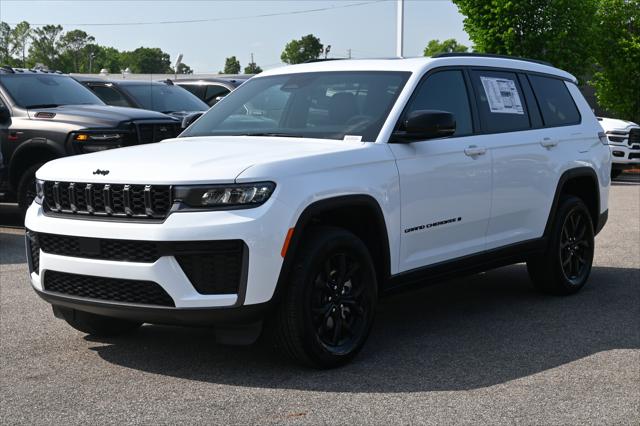 2026 Jeep Grand Cherokee Altitude 4x2