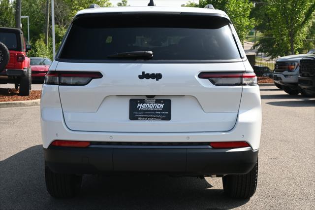 2026 Jeep Grand Cherokee Altitude 4x2