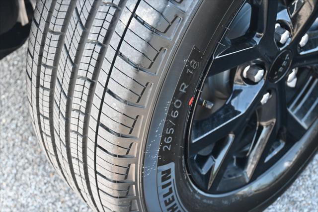 2026 Jeep Grand Cherokee Altitude 4x2
