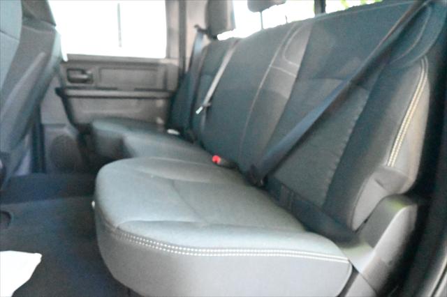 2026 Ram 2500 Black Express Crew Cab 4x4 6'4" Box