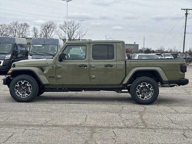 2026 Jeep Gladiator GLADIATOR SAHARA 4X4
