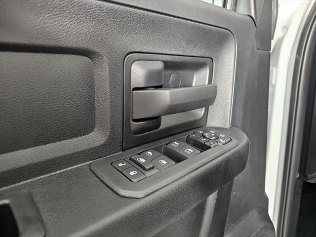 2026 Ram 2500 Black Express Crew Cab 4x4 6'4" Box