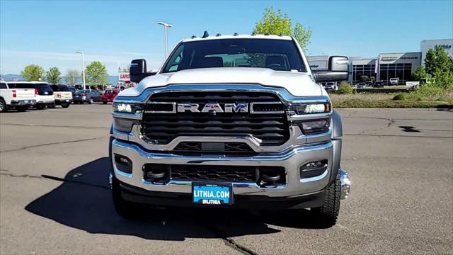 2026 RAM Ram 5500 Chassis Cab RAM 5500 TRADESMAN CHASSIS CREW CAB 4X4 60 CA 2026 RAM Ram 5500 Chassis Cab RAM 5500 TRADESMAN CHASSIS CREW CAB 4X4 60 CA