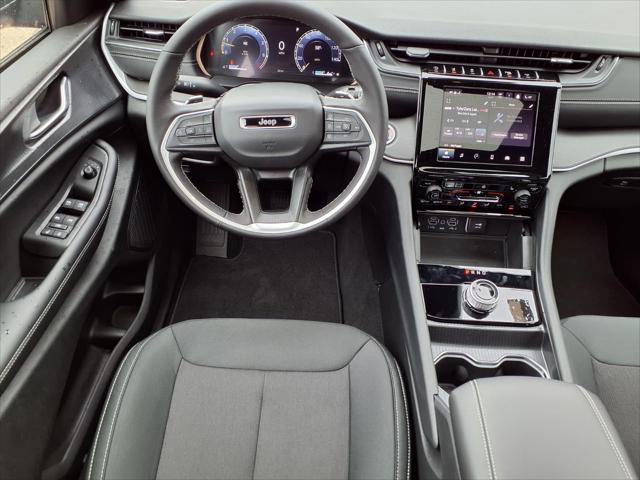 2026 Jeep Grand Cherokee GRAND CHEROKEE L LAREDO X 4X4