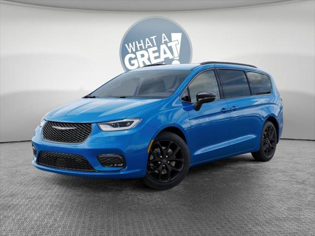 2026 Chrysler Pacifica PACIFICA SELECT AWD