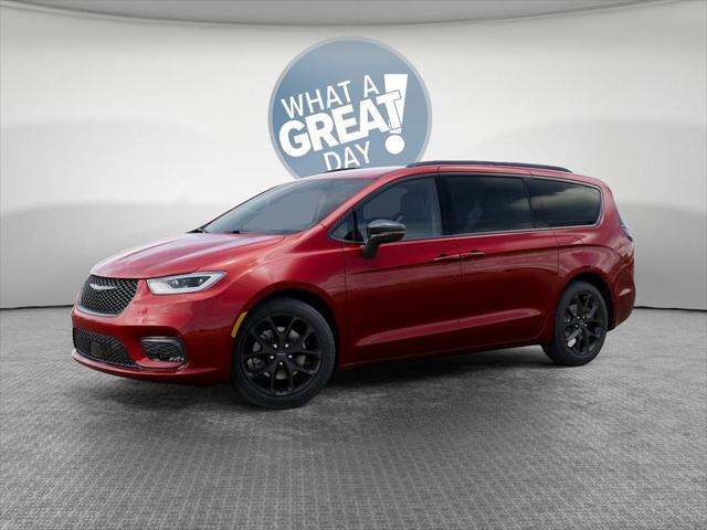 2026 Chrysler Pacifica PACIFICA SELECT AWD