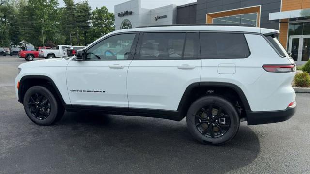 2026 Jeep Grand Cherokee Altitude 4x4