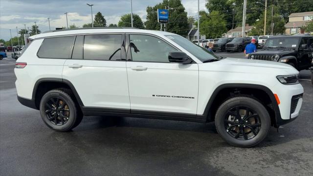 2026 Jeep Grand Cherokee Altitude 4x4