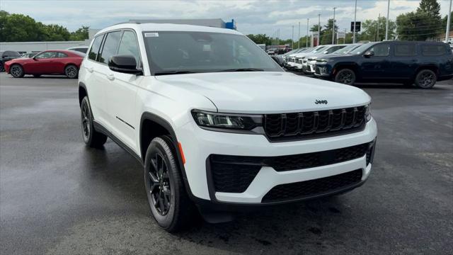 2026 Jeep Grand Cherokee Altitude 4x4