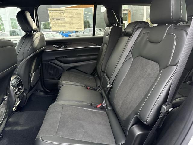 2026 Jeep Grand Cherokee Altitude 4x4