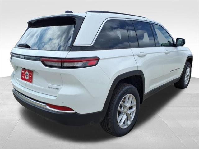 2026 Jeep Grand Cherokee Laredo 4x4