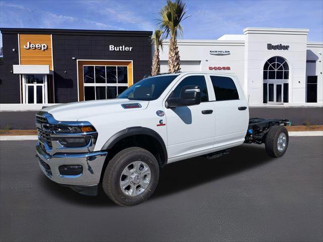 2026 RAM Ram 3500 Chassis Cab RAM 3500 TRADESMAN CREW CAB CHASSIS 4X4 60 CA