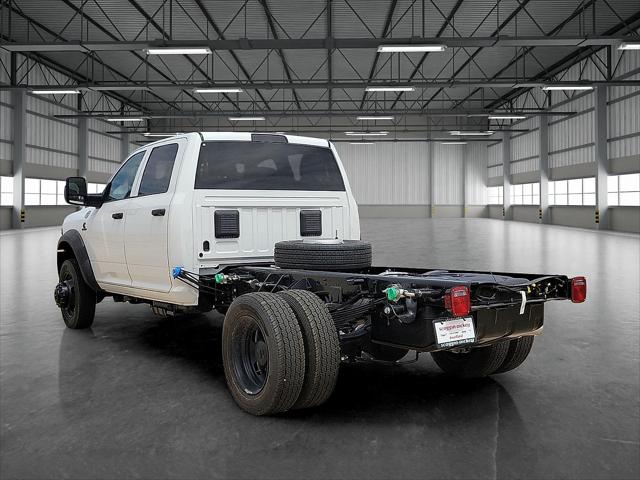 2026 RAM Ram 5500 Chassis Cab RAM 5500 TRADESMAN CHASSIS CREW CAB 4X4 60 CA