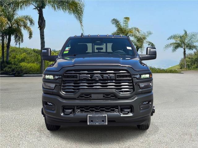 2026 RAM Ram 3500 RAM 3500 TRADESMAN CREW CAB 4X4 8 BOX