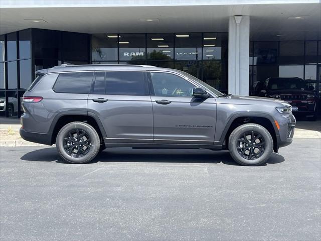 2026 Jeep Grand Cherokee L GRAND CHEROKEE L LAREDO ALTITUDE 4X4