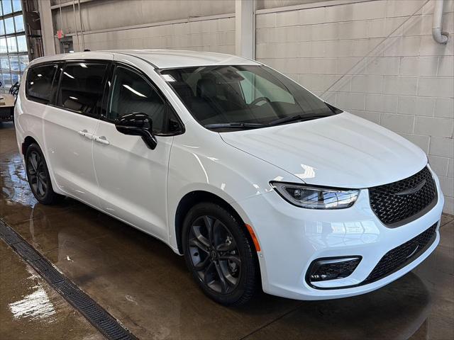 2026 Chrysler Pacifica PACIFICA SELECT