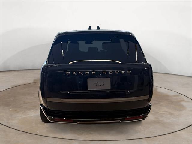 2026 Land Rover Range Rover P530 SE 7 Seat
