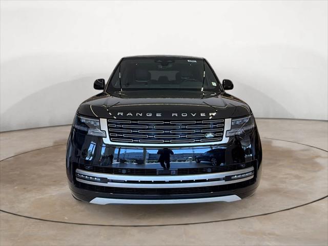 2026 Land Rover Range Rover P530 SE 7 Seat