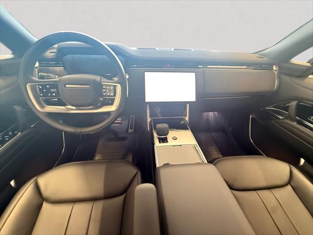 2026 Land Rover Range Rover P530 SE 7 Seat
