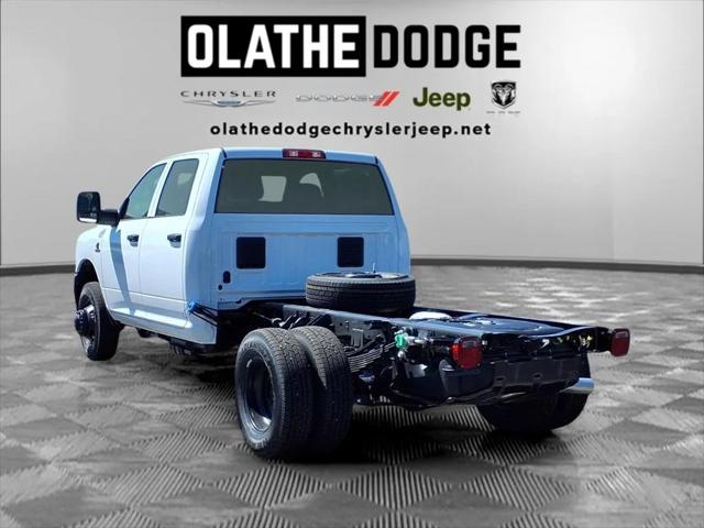 2026 RAM Ram 3500 Chassis Cab RAM 3500 TRADESMAN CREW CAB CHASSIS 4X4 60 CA