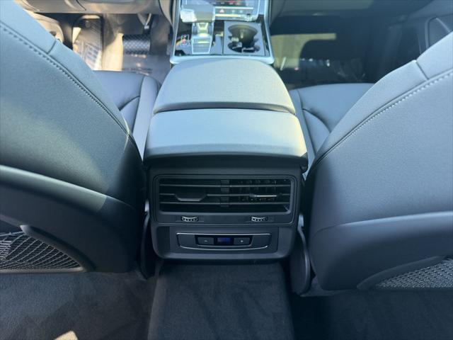 2026 Audi Q7 Premium Plus 45 TFSI quattro tiptronic