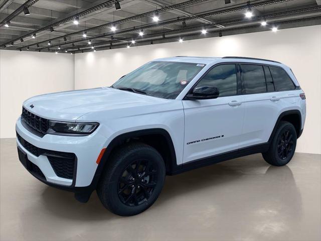 2026 Jeep Grand Cherokee GRAND CHEROKEE LAREDO ALTITUDE 4X4