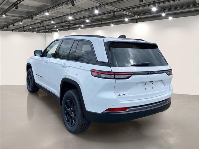 2026 Jeep Grand Cherokee GRAND CHEROKEE LAREDO ALTITUDE 4X4