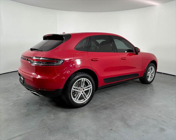 2020 Porsche Macan Unknown