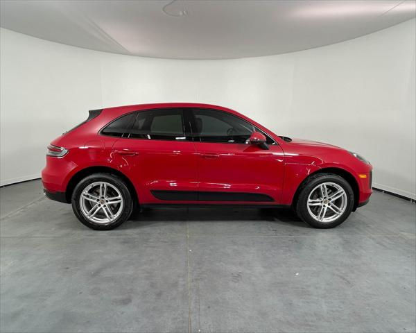 2020 Porsche Macan Unknown