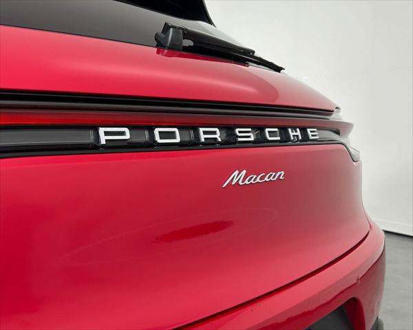 2020 Porsche Macan Unknown