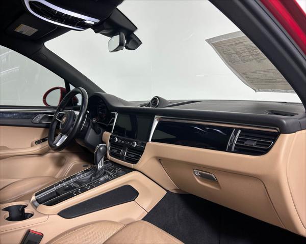 2020 Porsche Macan Unknown