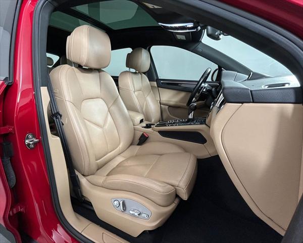 2020 Porsche Macan Unknown