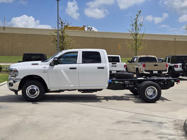 2026 RAM Ram 3500 Chassis Cab RAM 3500 TRADESMAN CREW CAB CHASSIS 4X4 60 CA