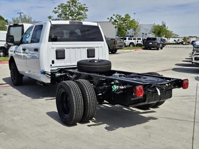 2026 RAM Ram 3500 Chassis Cab RAM 3500 TRADESMAN CREW CAB CHASSIS 4X4 60 CA