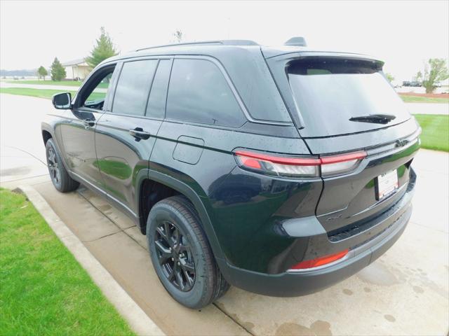 2026 Jeep Grand Cherokee Altitude 4x4