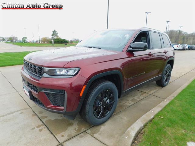 2026 Jeep Grand Cherokee Altitude 4x4 for sale in Clinton, IA