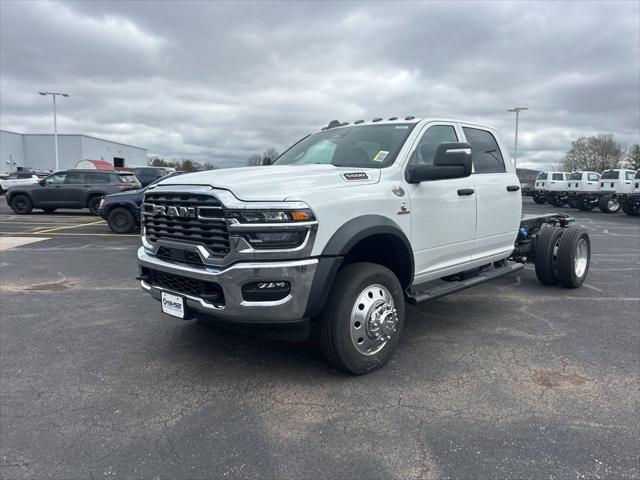 2026 RAM Ram 5500 Chassis Cab RAM 5500 TRADESMAN CHASSIS CREW CAB 4X4 60 CA 2026 RAM Ram 5500 Chassis Cab RAM 5500 TRADESMAN CHASSIS CREW CAB 4X4 60 CA