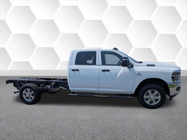 2026 RAM 3500 Chassis RAM 3500 TRADESMAN CREW CAB CHASSIS 4X4 60 CA