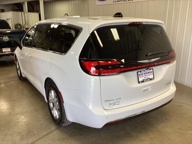 2026 Chrysler Pacifica PACIFICA LIMITED