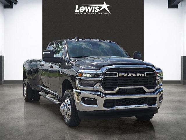 2026 Ram 3500 Tradesman Crew Cab 4x4 8' Box