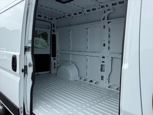 2026 Ram ProMaster Cargo Van Tradesman High Roof 159" WB w/Pass Seat