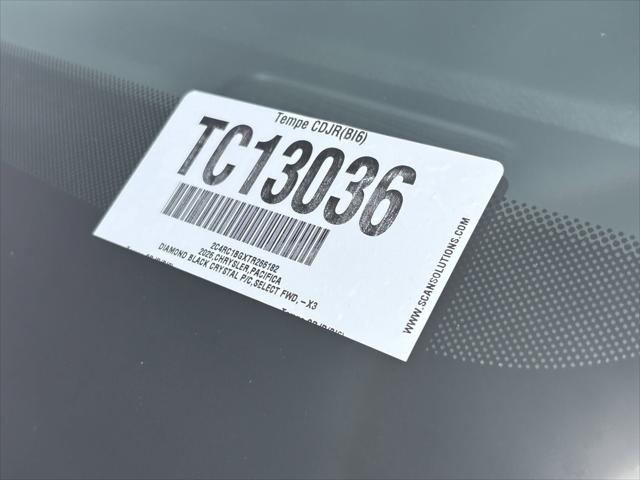 2026 Chrysler Pacifica Select