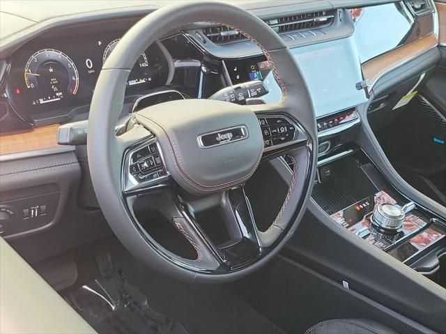 2026 Jeep Grand Cherokee Summit 4x4