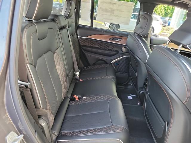 2026 Jeep Grand Cherokee Summit 4x4