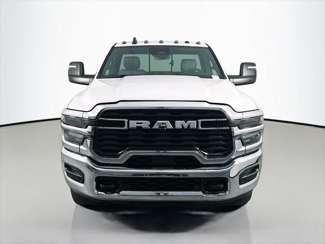2026 RAM Ram 3500 RAM 3500 TRADESMAN REGULAR CAB 4X4 8 BOX
