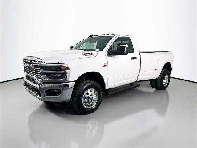 2026 RAM Ram 3500 RAM 3500 TRADESMAN REGULAR CAB 4X4 8 BOX