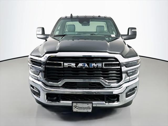 2026 RAM Ram 3500 Chassis Cab RAM 3500 TRADESMAN CHASSIS REGULAR CAB 4X4 60 CA