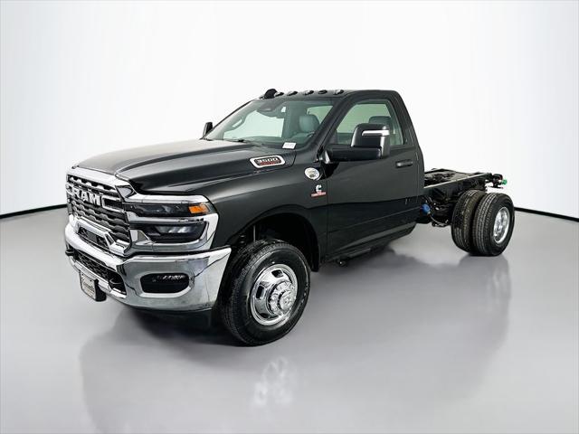 2026 RAM Ram 3500 Chassis Cab RAM 3500 TRADESMAN CHASSIS REGULAR CAB 4X4 60 CA