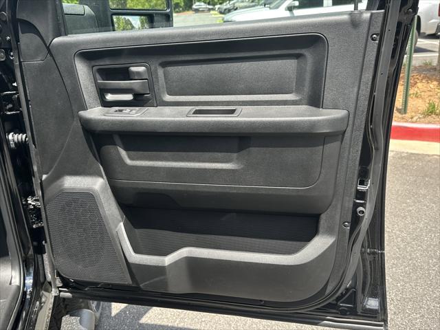 2026 Ram 2500 Black Express Crew Cab 4x4 6'4" Box
